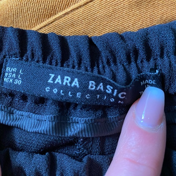 Zara High Wasted Black Pants - Picture 2 of 6